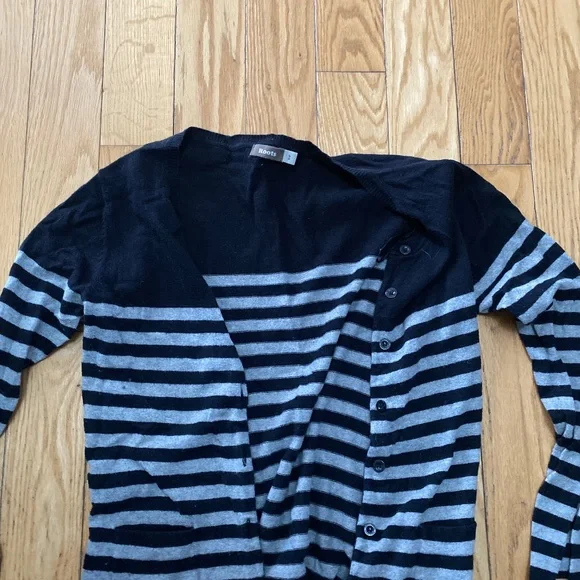 Roots - Picture 1 of 1